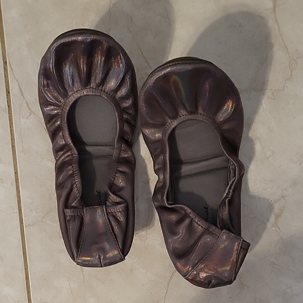 Elegant Metallic Loafers for Women